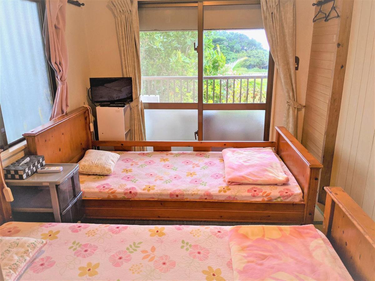 Shiraho Friends House Hotel Ishigaki  Exterior foto
